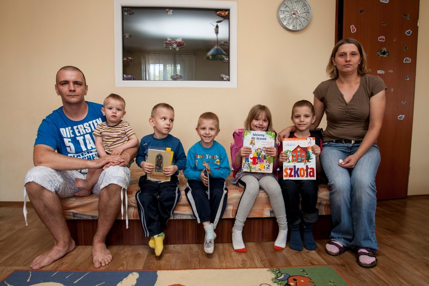 Duże rodziny czekają na zniżki w komunikacji