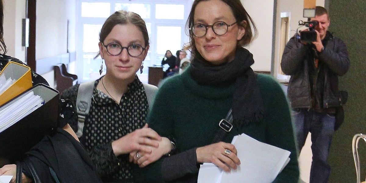 Monika Zamachowska i Aleksandra Justa w sądzie