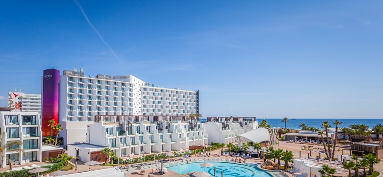 "Hotel śmierci" na Ibizie. Goście giną w tym kurorcie podczas imprez