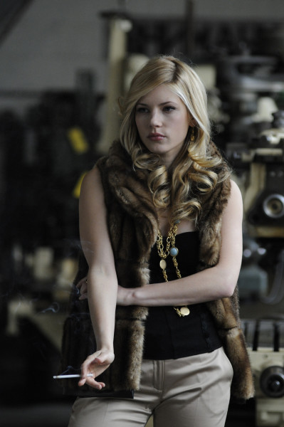 Katheryn Winnick w filmie "Bez dusz" 