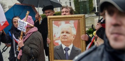 Skandal na 80. miesięcznicy smoleńskiej. Protesty podzieliły Polaków