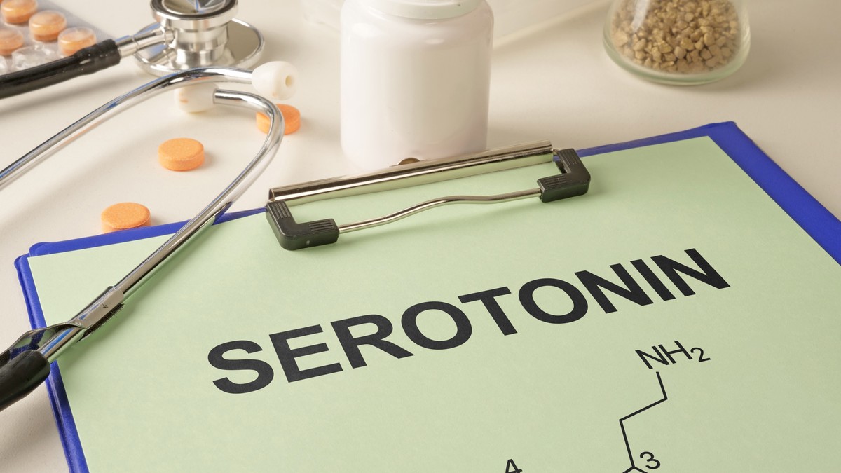 Serotonin je neurotransmiter koji pomaže u stabilizaciji raspoloženja