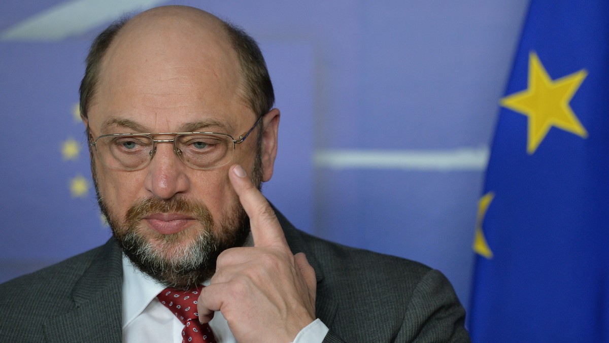 Zrobimy wszystko, by pomóc w rozwiązaniu kryzysu na Ukrainie - oświadczył w Brukseli szef Parlamentu Europejskiego Martin Schulz po spotkaniu z premierem Polski Donaldem Tuskiem.