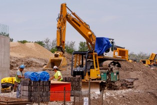 JW Construction zrywa umowę