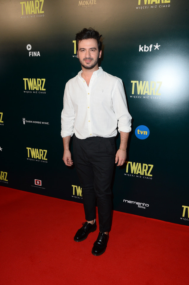 Stefano Terrazzino na premierze filmu "Twarz"