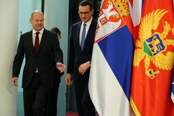 Polska wbrew wszystkiemu wciąż na fali. Ten fart jest niepojęty [FELIETON]