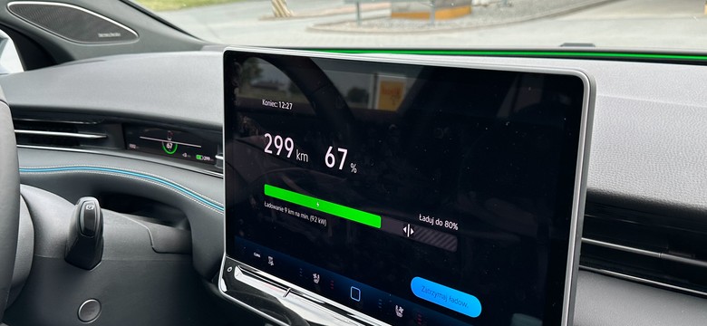Elektryk kontra auto spalinowe. Tyle kosztuje droga nad morze