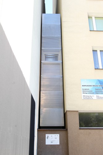 Organizatorem Domu Kereta jest Fundacja Polskiej Sztuki Nowoczesnej.