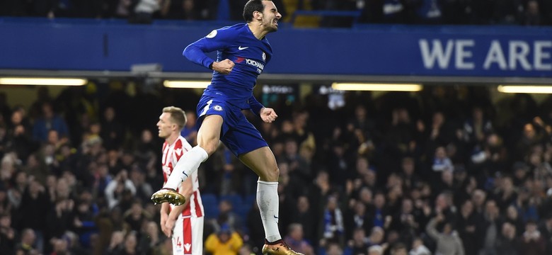 Liga angielska: Chelsea wyprzedziła Manchester United. Lukaku boisko opuścił na noszach i z maską tlenową