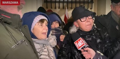 Byliśmy na proteście przed TVP. Wyciągnęliśmy mikrofon i się zaczęło. "Jakim prawem?!"