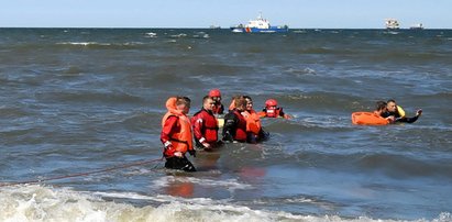 Dramat na plaży w Gdańsku! Tonęło dwóch nastolatków. Obaj nie żyją