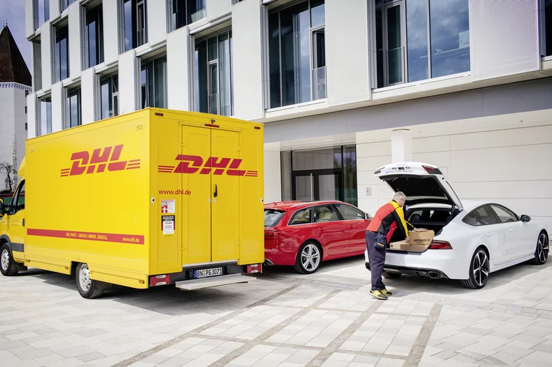 Testy dostaw do bagażnika: Audi, Amazon i DHL