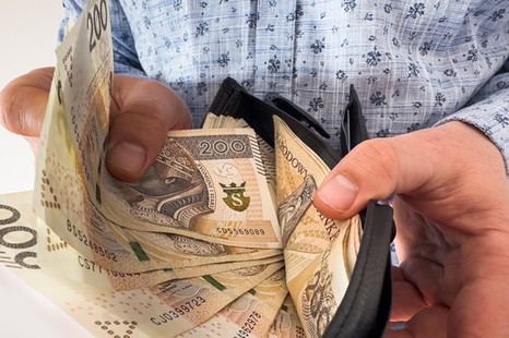 Już nie tylko 800 plus. Co miesiąc można dostać 1500 złotych na dziecko