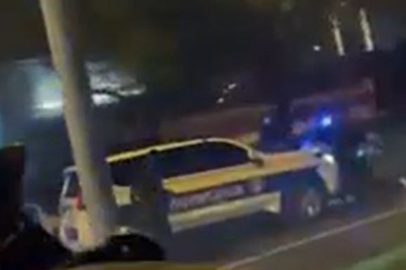 (VIDEO) DRAMATIČNA POTERA KOD SAJMA Dva policijska vozila slupana, muškarac oboren na zemlju i uhapšen