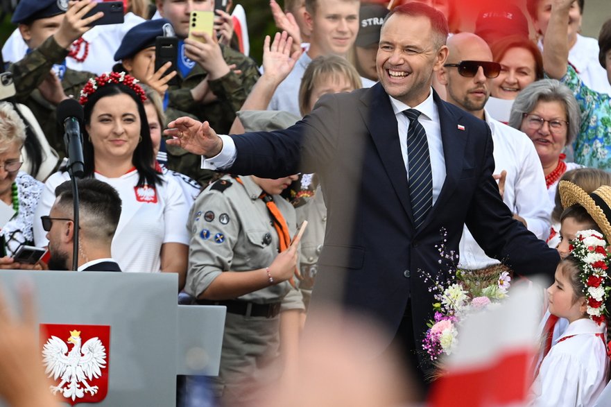 Prezydent RP Karol Nawrocki podczas spotkania z mieszkańcami w Kolbuszowej (08.08.2025)