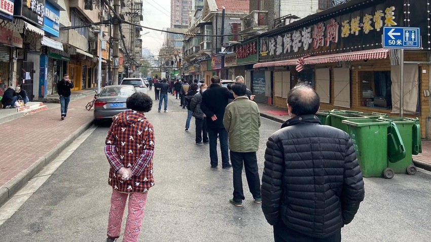 Formirali su se dugi redovi na mnogim mestima za testiranje | Foto: Tristan Liu