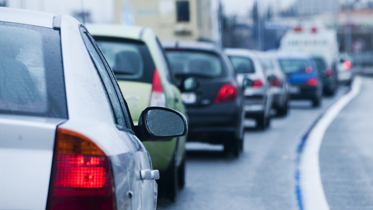 Pracownicy parków narodowych zapowiadają na sobotę, która jest pierwszym dniem wakacji, akcję protestacyjną na zakopiance. Pod Tatry zjadą przedstawiciele pracowników parków narodowych, którzy będą blokować co jakiś czas ruch, przechodząc przez przejścia dla pieszych – informuje Radio Kraków.