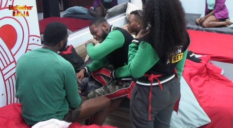 Frodd failed to hold back his emotions after telling his road to BBNaija 4. [Twitter/Big Brother Naija]