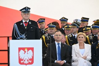 Obchody Dnia Strażaka. Prezydent wręczył odznaczenia i awanse generalskie funkcjonariuszom