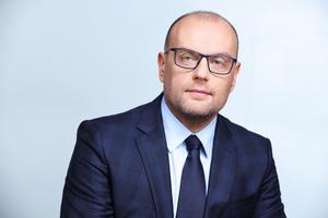 Prof. Mariański: „Rząd przestraszył się własnego bałaganu i sprząta przed wyborami”