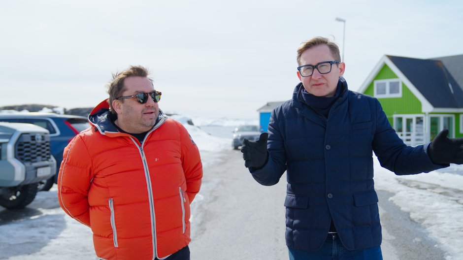 Autorzy reportażu "Grenlandia. Między Trumpem i Putinem": Bartosz Węglarczyk i Sławomir Sierakowski