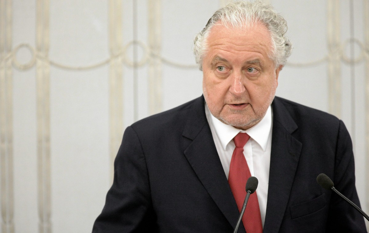 Jeśli dojdzie do weryfikacji pracowników, przeprowadzi ją następca Andrzeja Rzeplińskiego