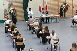 Dziś matura z języka angielskiego 2024. Ile potrwa i z czego się składa?