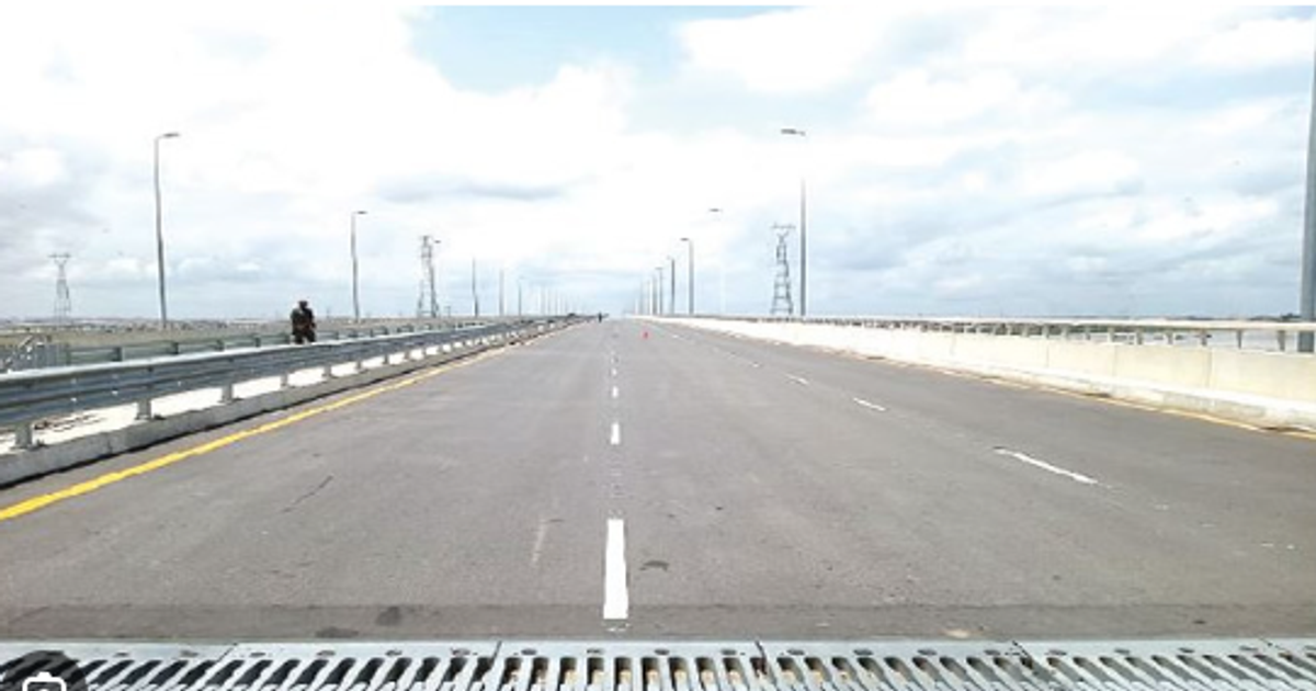Umahi condemns vandalisation of 2nd Niger bridge - Vimarsana News