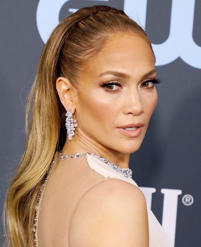 Jennifer Lopez tudja, mi áll neki a legjobban: ebben a ruhában egy hercegnő