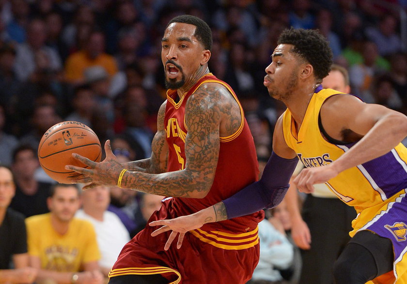 J. R. Smith z Cleveland Cavaliers pobił kibica. Ten domaga się od niego 2,5 mln dol.