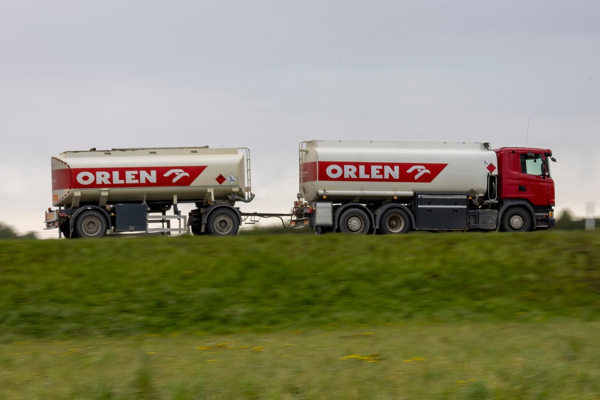 Osiem wagonów z gazem płonie na Litwie. Mieszkańcy mają pozostać w domach