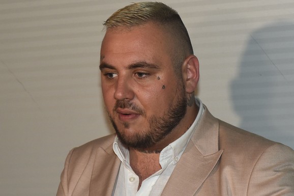 FILIP CAR OTKRIO DA LI MOŽE DA UĐE U SRBIJU Progovorio o suđenjima: "Cela porodica sa mamine strane mi je odatle", osvrnuo se i na bivšu: "Stanija je ISTITUCIJA za Maju"