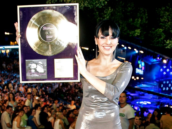Tatiana Okupnik ze Złotą Płytą za solowy debiut –  Festiwal Piosenki Opole 2007