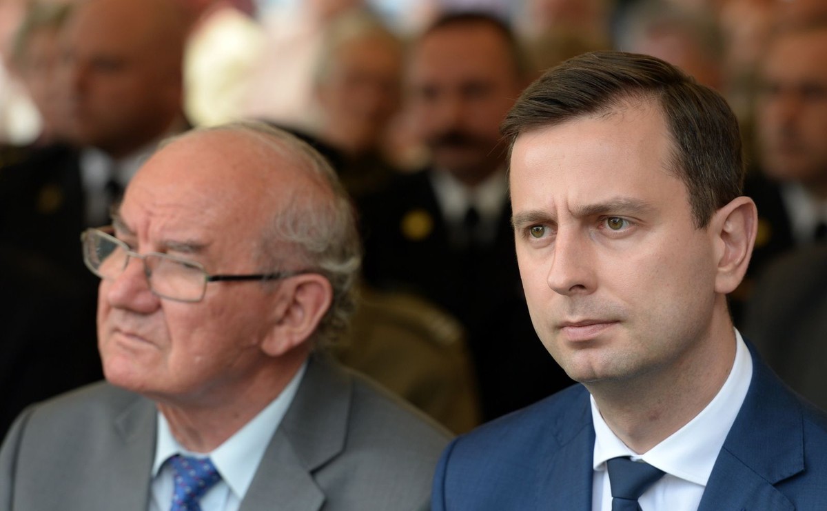 Prezes PSL Władysław Kosiniak-Kamysz (P) oraz wiceprzewodniczący Rady Naczelnej Polskiego Stronnictwa Ludowego Alfred Domagalski (L)