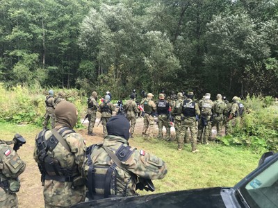 Usnarz Górny: po próbie siłowego przekroczenia granicy dwóch żołnierzy trafiło do szpitala