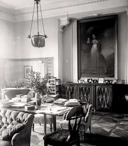 TAK MIESZKAŁA POLSKA ARYSTOKRACJA. Rezydencje w starej fotografii