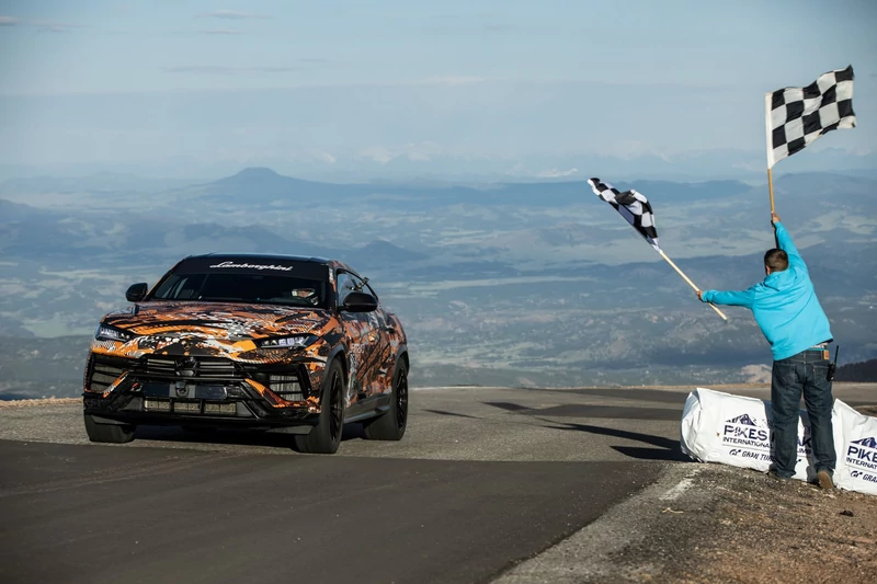 Lamborghini Urus na Pikes Peak