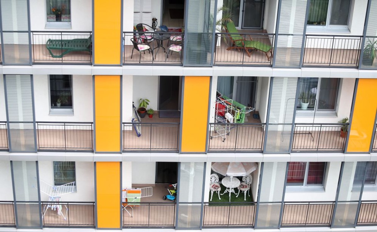 Komisja Europejska chce jednocześnie ulżyć platformom i wynajmującym.
