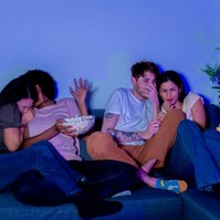 Horrorfilmek, szellemkastélyok, hullámvasút – Miért szeretünk borzongani?