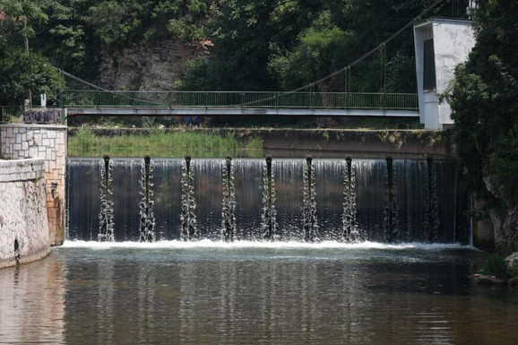 TUGA DO NEBA Poznato mesto i vreme sahrane majke i sina koji su se utopili u Sarajevu