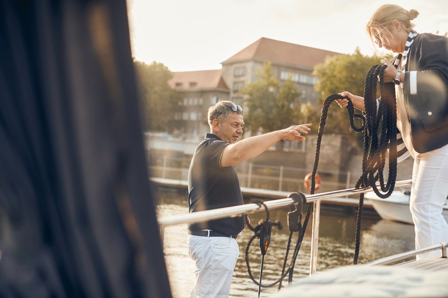 Barką byli m.in. w Berlinie, Paryżu Amsterdamie i w Szwecji. Co roku spędzają na niej kilka miesięcy.