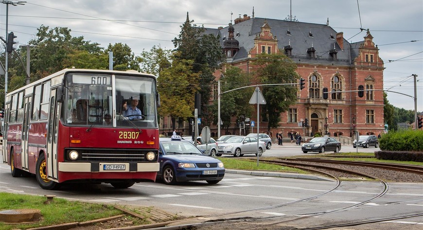 W tym sezonie nowością jest obsługiwana taborem historycznym specjalna linia autobusowa 600.