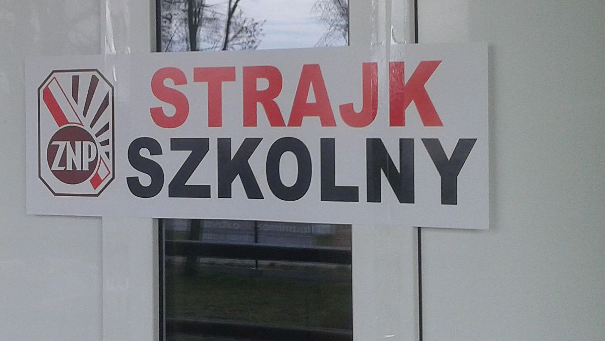 Kraków: Strajk nauczycieli. Rozpoczął się protest