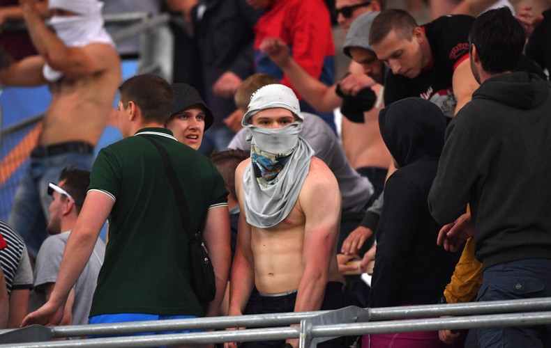 Skandal na meczu w Marsylii. Anglicy i Rosjanie bili się na trybunach