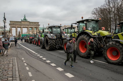 Wielka awantura w Niemczech. Rząd się ugina, rolnicy protestują dalej