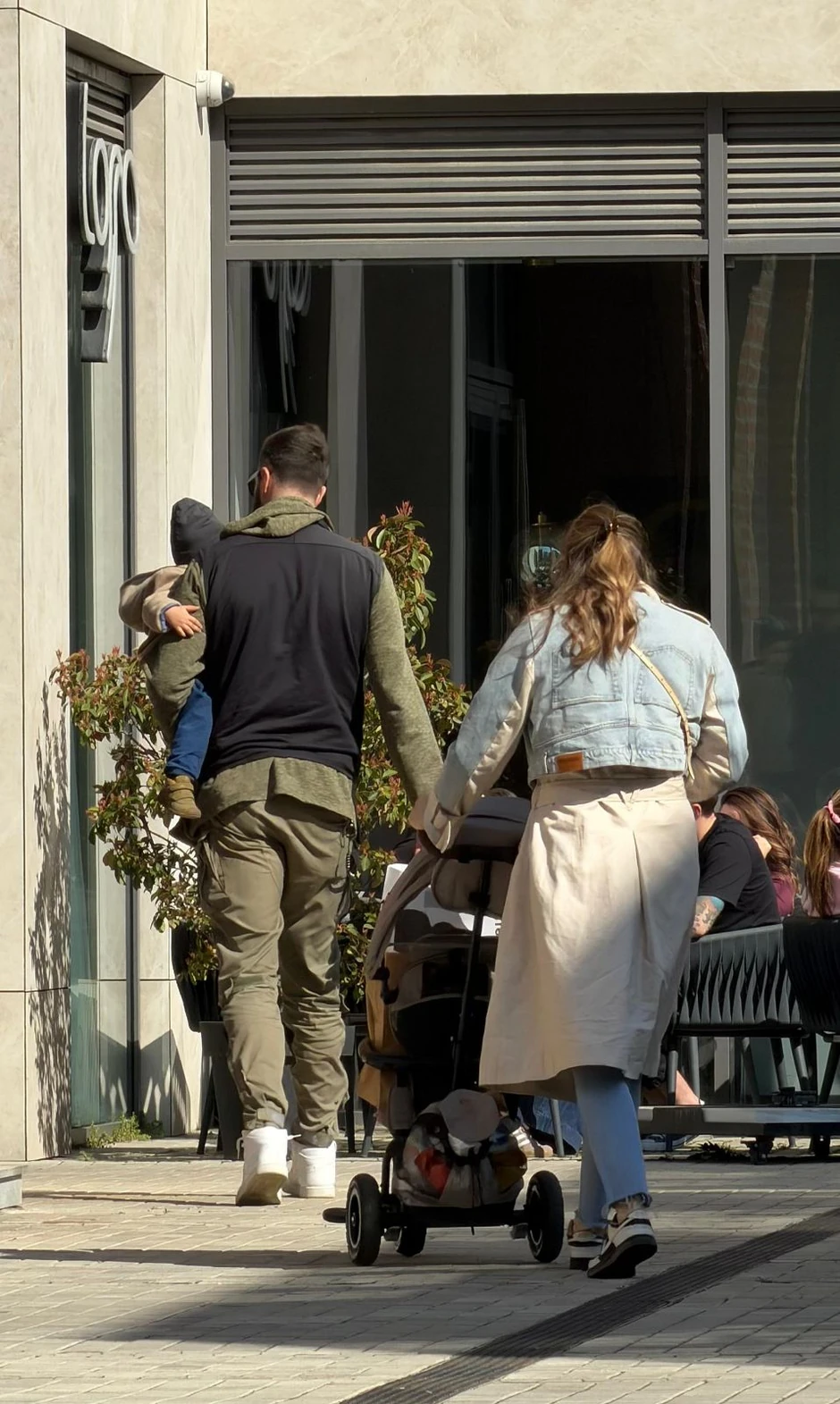 Prve slike Miroslava Raduljice sa sinom Ignjatom