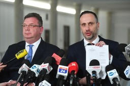 Solidarna Polska nie ustaje w krytykowaniu KPO: Manipulacja, hiperkłamstwo