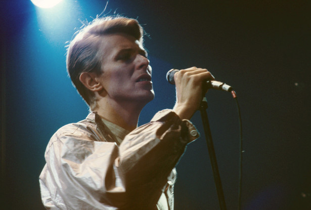 David Bowie urodził się 8 stycznia 1947 r., a zmarł 10 stycznia 2016 r.
