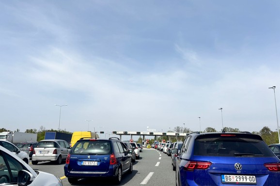 VOZAČI, OPREZ NA AUTO-PUTU! Počinju veliki radovi na prilazima Beogradu, zatvara se više traka: Evo gde se očekuju najveće gužve