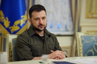 Zełenski: Odblokowanie Mariupola drogą wojskową jest obecnie niemożliwe